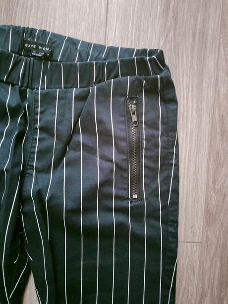 Pásikavé nohavice, gate,s