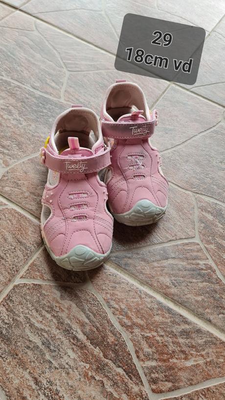 Topánky od 19-29, 24