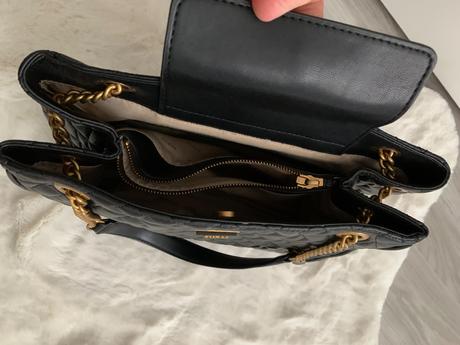 Kabelka guess, guess