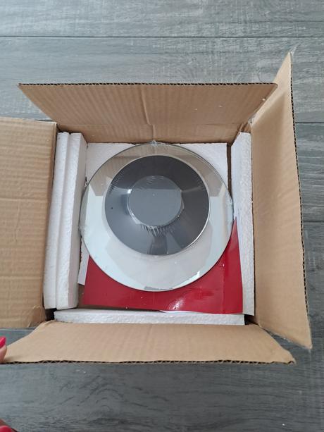 Dekorativne zrkadlo, 