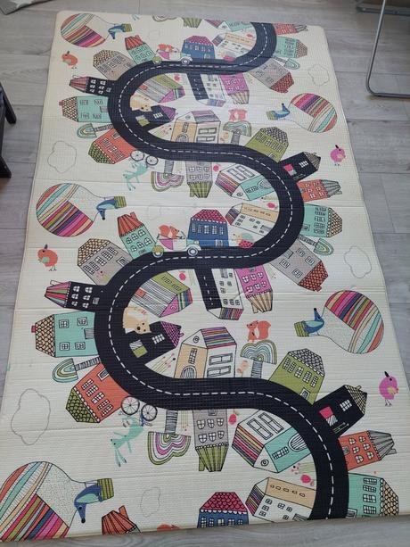 Hracia podložka vibrant village, 