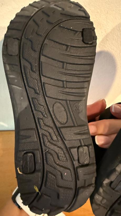 Sandale sportove, 34