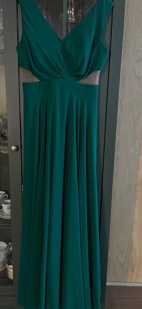 Smaragdovo zelene saty, 40