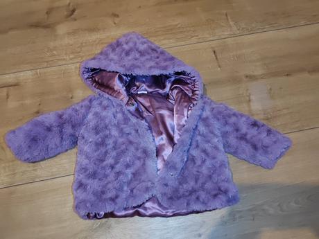 Zimné bundy 3 eur za kus, 86