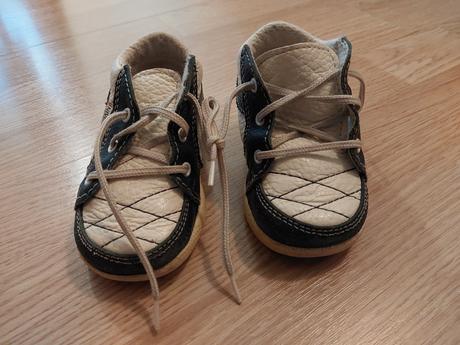 Topánočky univerzal, 19