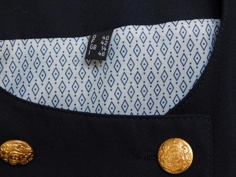 Pekny luxusny blejzer, 40