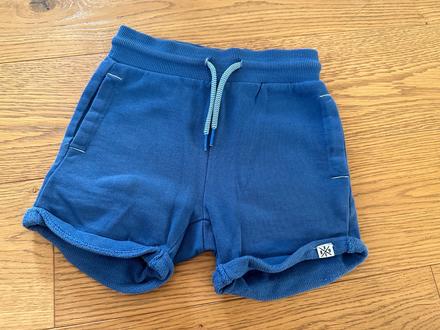 Kraťasy, reserved,92