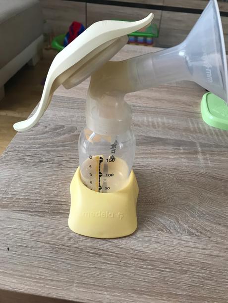 Manualna odsávačka medela harmony,