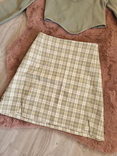 40 sukna s 2 razporkami, c&a,40