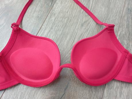 Pútavá podprsenka, s