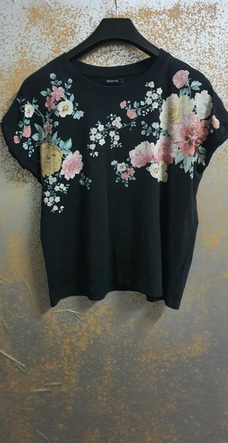 Tricko reserved, reserved,l