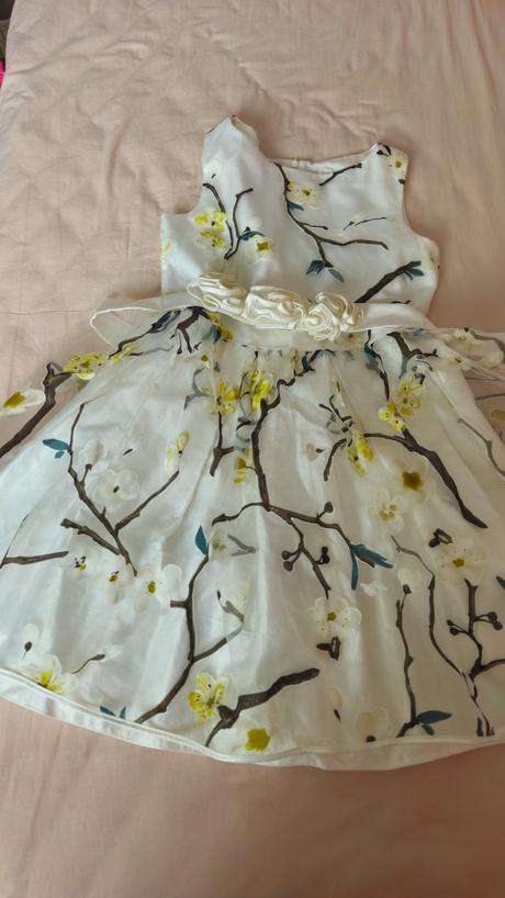 Šaty spoločenské sly, 140