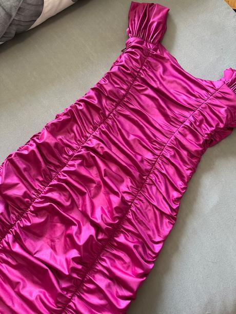 Spoločenské šaty, m