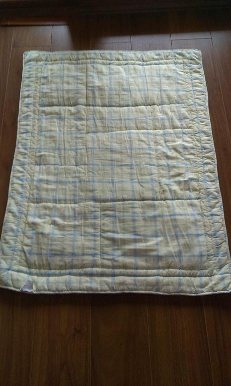 Deka na dekoraciu postielky alebo na lezanie,