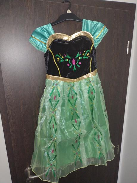 Kostým princezná anna, 