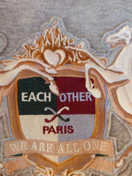 Each other paris štýlová, moderná mikina, m