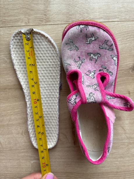 Papučky beda, beda,27