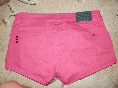 Kraťase, terranova,s