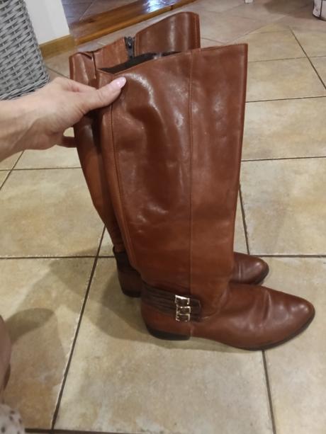 Konakove kozene cizmy, 38