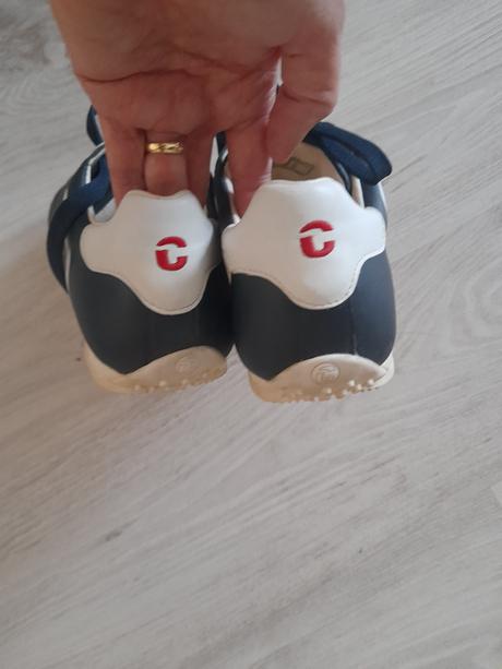 Tenisky, 39