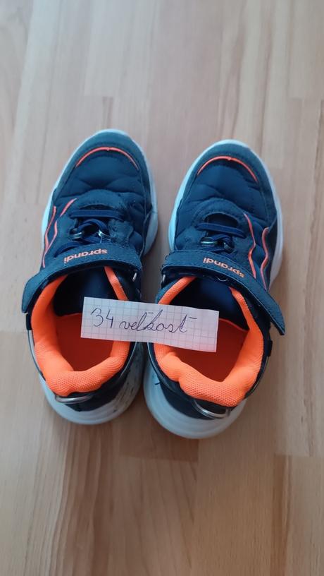 Predám chlapčenské botasky, 32