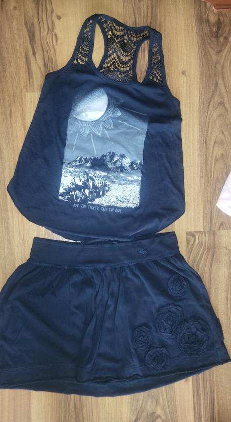 Balík oblečenia v.s, s