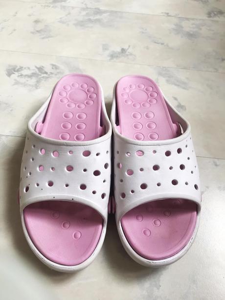 Gumené šlapky na platforme, 38