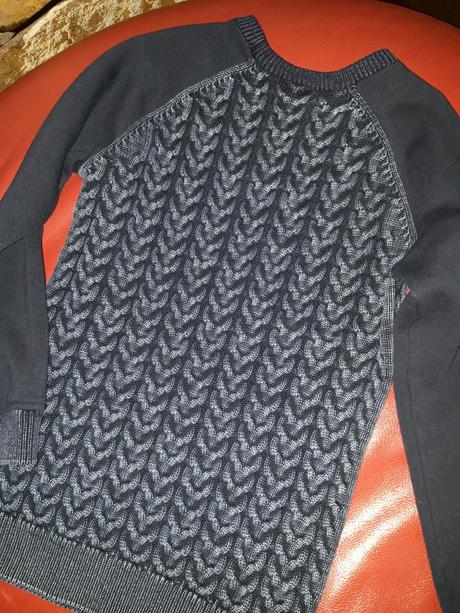 Krásny svetrík, f&f,152