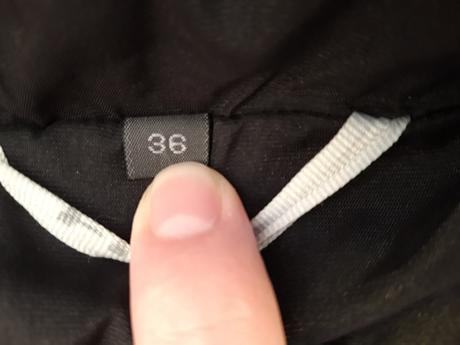 Teplá páperová bunda, 36