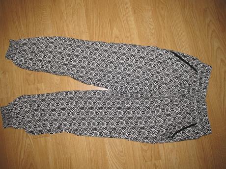 Čierno-biele vzdušné nohavice v. 134, young dimension,134