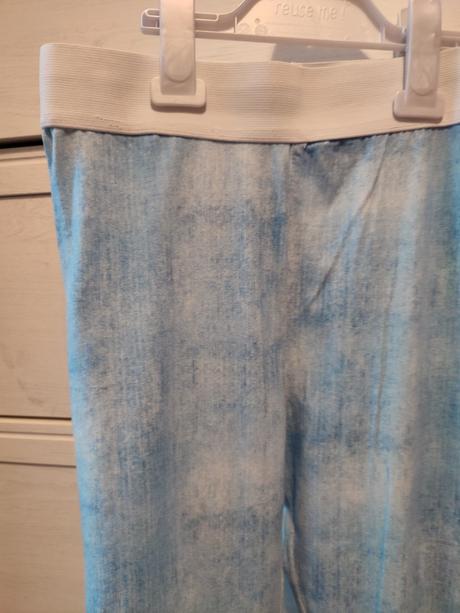 Legíny s vyšším pasom, 152