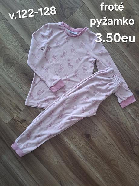 Pyžamko, 122
