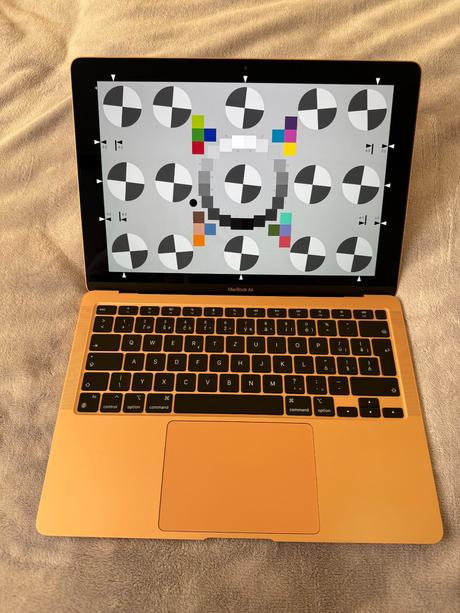 Macbook m1 2020 gold sk, apple
