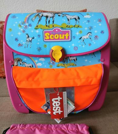 Kvalitná školská taška značky scout, 