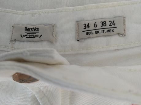 Biele vyšívané rifľové kraťasy, bershka,164