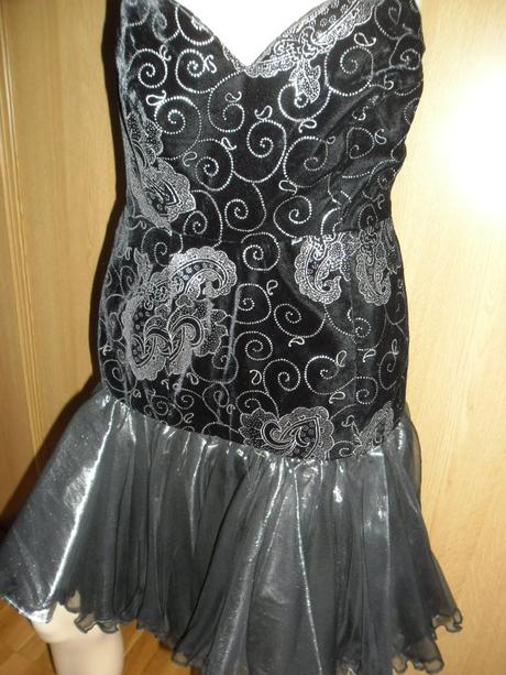 Lesklé šatečky, 38