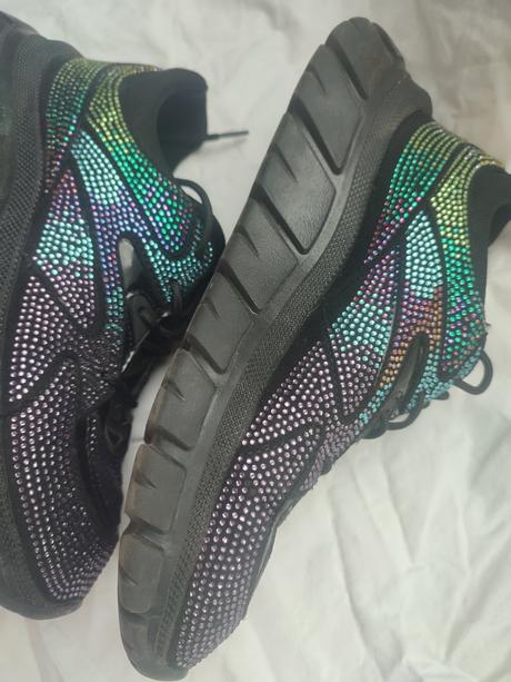 Botasky s kamienkami, guess,39