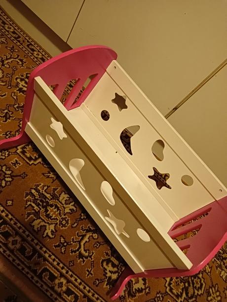 Kolíska pre bábiku, 