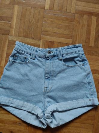 Zara moderné štýlové rifľové dámské šortky, zara,36