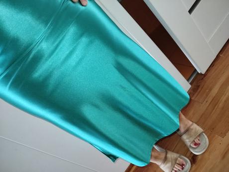 Saténová sukňa elasticka, takko,42