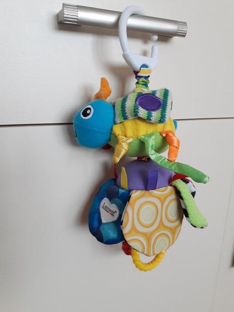 Lamaze - čmeliak bzuk s kvietkom, 