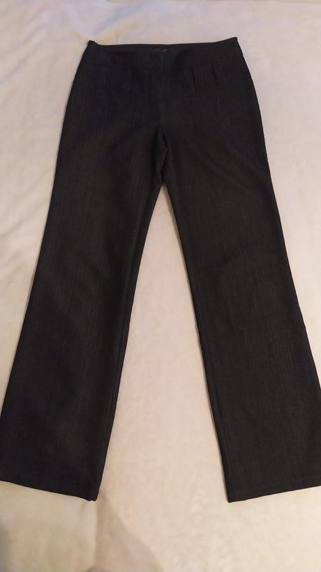 Krasne elegantne nohavice, 36