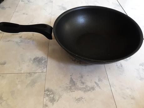 Veľká wok panvica,