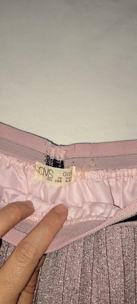 Tricko a plisovana suknicka 128, 122–134