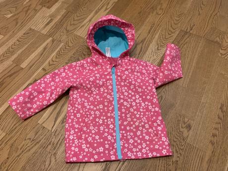 Dievcenska bunda do dazda prsiplast, c&a,92