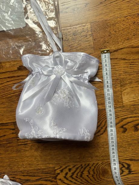 Tasticka a rukavicky, 