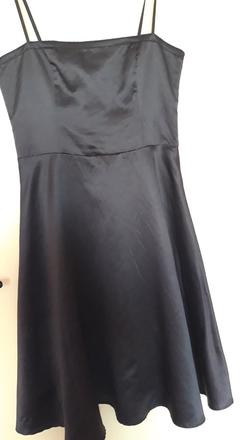 Čierne spoloč.šaty zn.vila, l