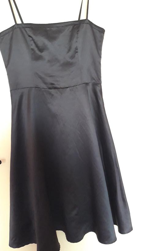 Čierne spoloč.šaty zn.vila, l