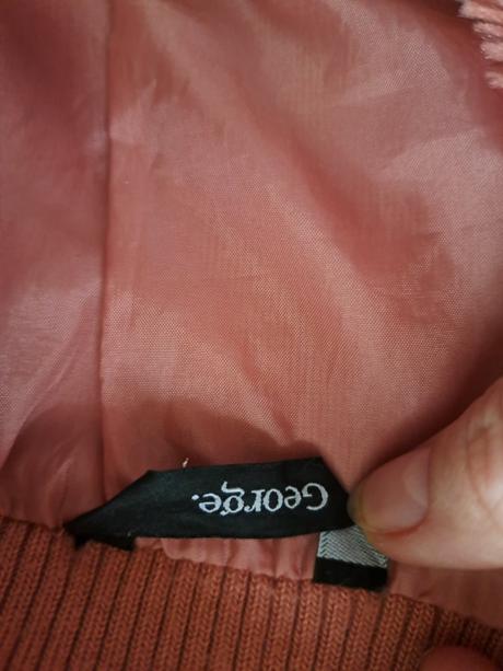 Bundička, george,110