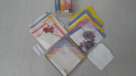 3354. rôzne vreckovky,